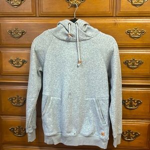 Tentree Hooded Sweater - Gray. Sustainable brand.